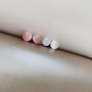 925銀針×嬌粉貓眼石×耳針