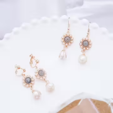 花邊灰晶線繞珍珠×螺旋耳夾