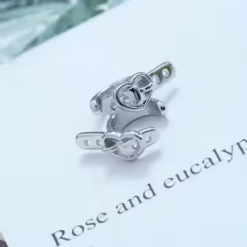 愛心皮帶×U型耳骨耳夾