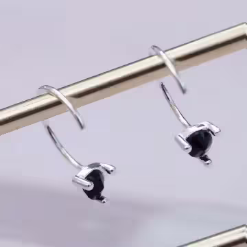 925銀針×三角晶鑽×耳勾×共二色