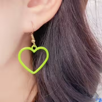 綠色極簡鏤空愛心×吊墜耳勾
