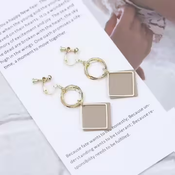 奶茶菱形金屬圓環×螺旋耳夾