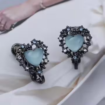 黑框閃鑽藍愛心&times;螺旋耳夾