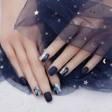 藏藍油彩金粉霧面×穿戴式手指甲片×二十四入 .avif