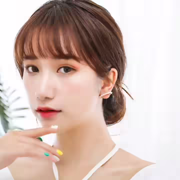 大C字鑲珍珠×後掛式耳環