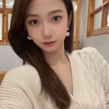 小白貓愛心鑲珍珠毛球×不對稱吊墜耳環