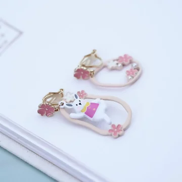花朵跳躍小兔×不對稱三角耳夾.avif
