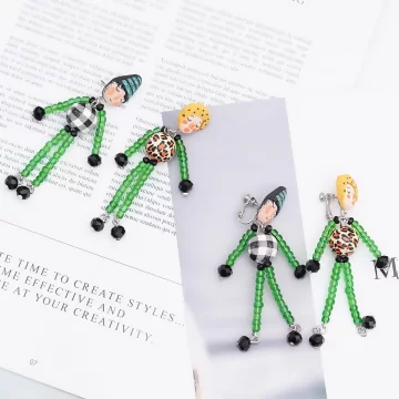小人偶串珠×不對稱螺旋耳夾.avif