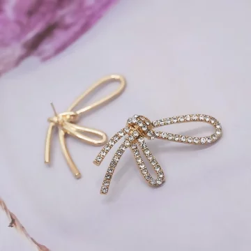 金屬晶鑽蝴蝶結線條×不對稱耳環.avif