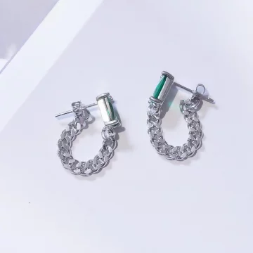 方型綠鑽鍊條×後掛式吊墜耳環.avif