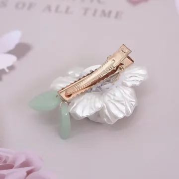 貝殻水晶山茶花×鴨嘴式髮夾.avif