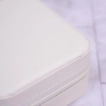 細紋皮革×拉鍊飾品盒×雪白.avif