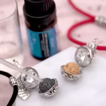 心花怒放&times;薰香火山石&times;可調節拉繩手鍊&times;共二色