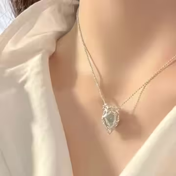 藍冰心臟&times;鎖骨項鍊