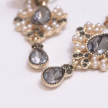 鐵灰晶鑽巴洛克珍珠×吊墜耳環.avif