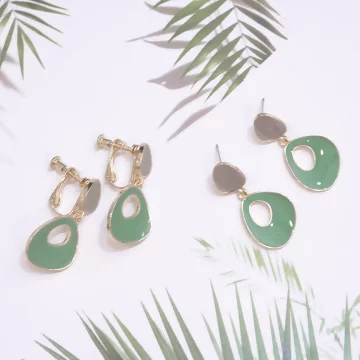 莫蘭迪淡綠弧型×吊墜耳環.avif