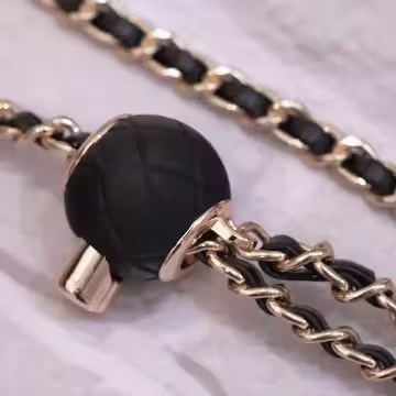 小香風鍊條皮革×手機斜背雙勾掛繩×黑色