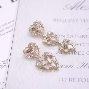 超閃愛心&times;不對稱吊墜耳環