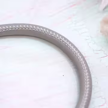 單色簡約皮革×手機腕帶掛繩×灰色