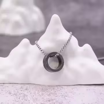 指環×中性長項鍊