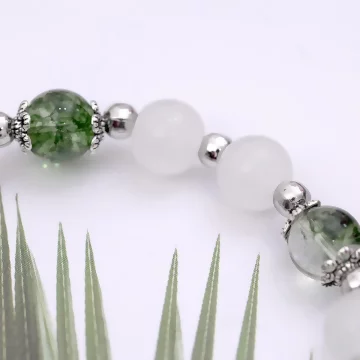 煙染黛綠白晶花朵×固定式串珠手鍊 .avif