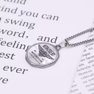 機車男孩×中性長項鍊