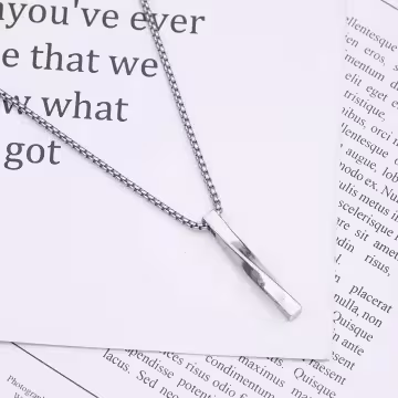 扭轉棒×中性長項鍊