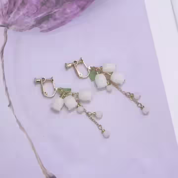 白色鈴蘭花×螺旋耳夾