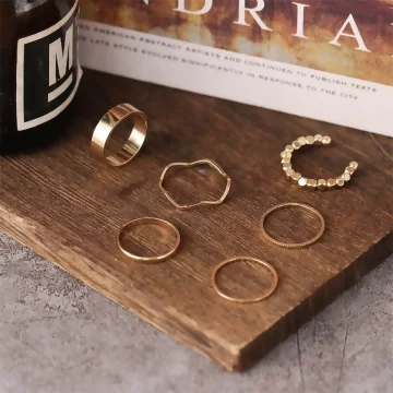 小碎金簡約波浪×六套件戒指組×金色.avif