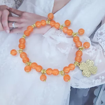 結果的橙色四葉草×固定式串珠手鍊.avif