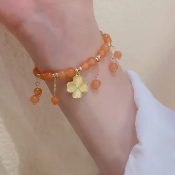 結果的橙色四葉草×固定式串珠手鍊.avif