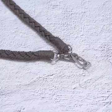 單色結辮編織×手機斜背雙勾掛繩×咖啡