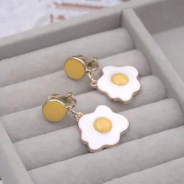 可愛荷包蛋×三角耳夾.avif