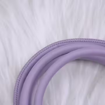 單色簡約皮革×手機斜背雙勾掛繩×紫色