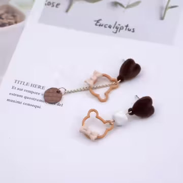 絨毛愛心小熊餅乾&times;不對稱吊墜耳環