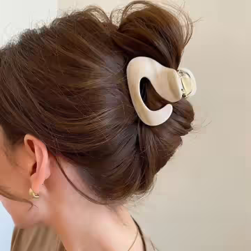 金屬流光×鯊魚夾×白色