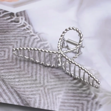 金屬波紋麻花×鯊魚夾×銀色.avif
