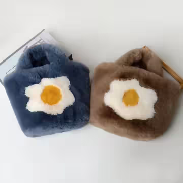 毛絨絨荷包蛋×鍊條斜背包×灰色