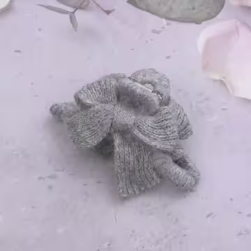毛線蝴蝶結×鯊魚夾×共二色