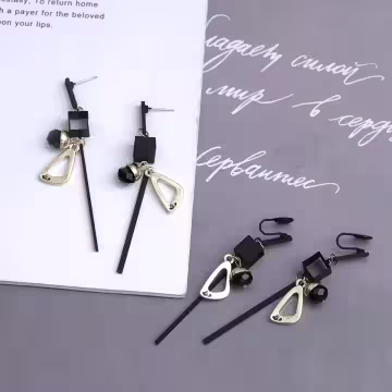 黑色幾何超長方塊×蚊香盤U型耳夾