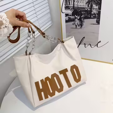 HOOTO字母皮革包×肩背包×白底咖字