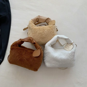 皺折提把毛絨小包方×斜背包×卡其.avif