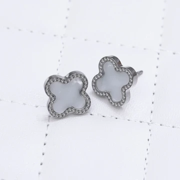 316鋼飾×白色四葉草×耳釘×共二色.avif
