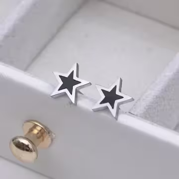 316鋼飾×酷黑五角星×耳釘×共二色