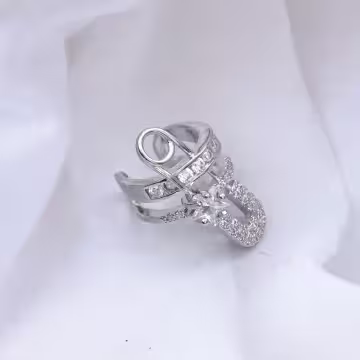 鑲鑽別針×單邊U型耳骨夾