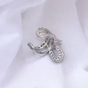 鑲鑽別針×單邊U型耳骨夾