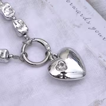 銀色大愛心&times;手機腕帶掛繩