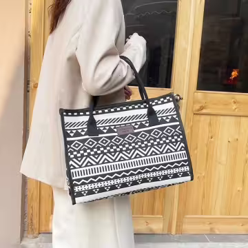 民族風線條圖騰印花×手提袋×黑色