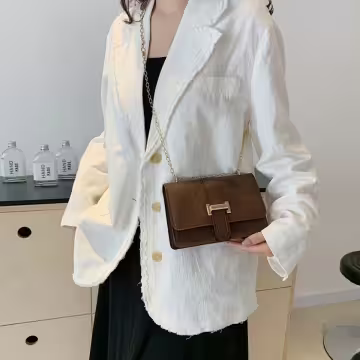 鱷魚石紋經典H扣×斜背包×深咖