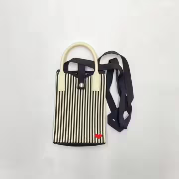 黑條紋小紅心&times;針織&times;斜背包